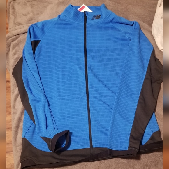 New Balance - Picture 1 of 1